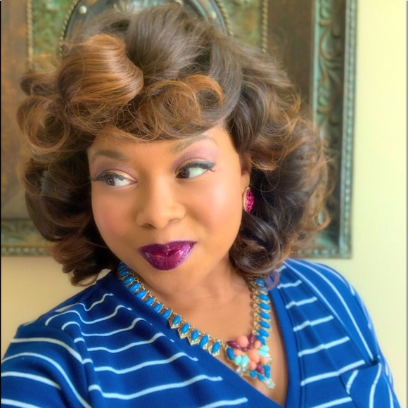 “Pink Panther” Button Earrings - Picture 3 of 6